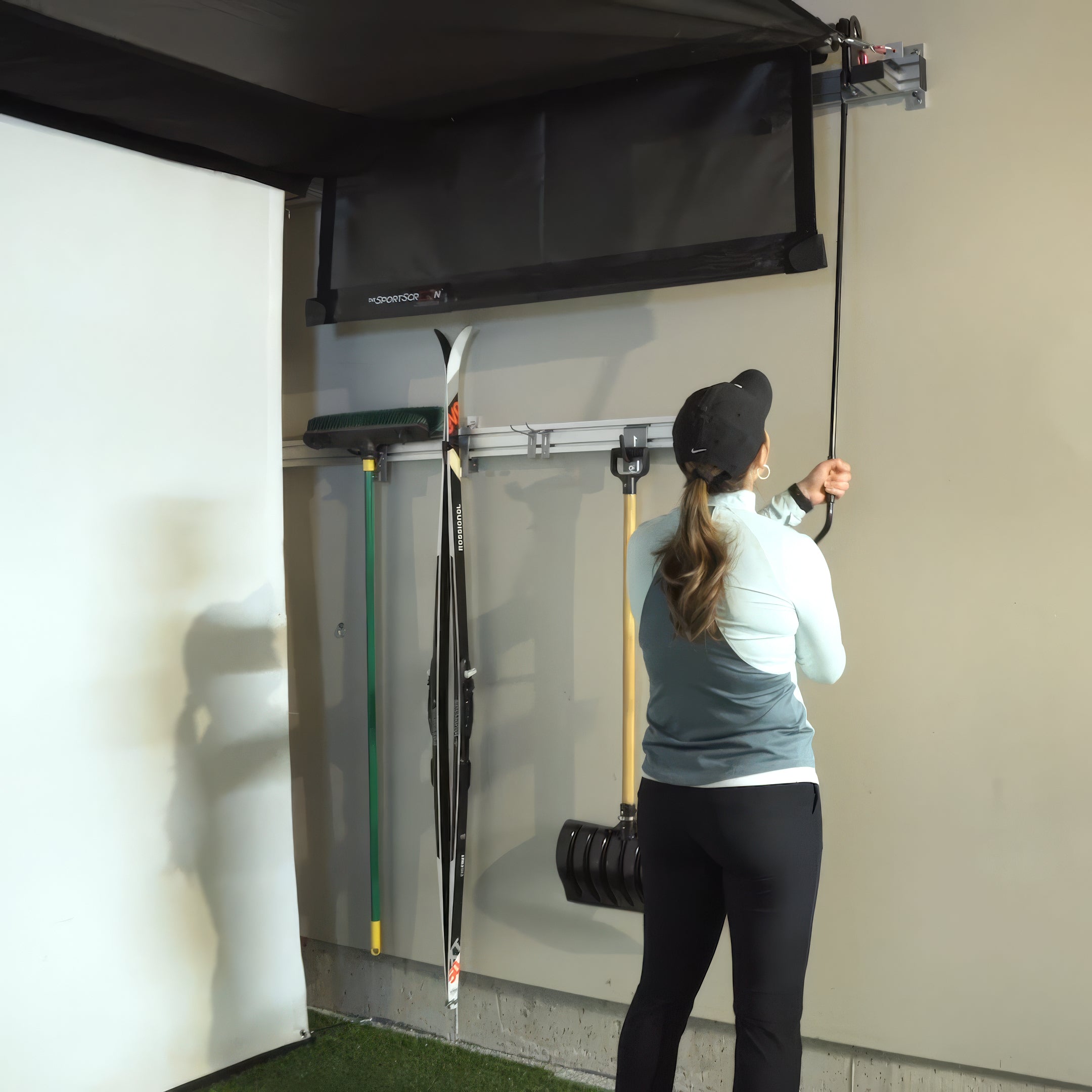 Vanish Series Retractable Golf Enclosure (Vanish 16H)